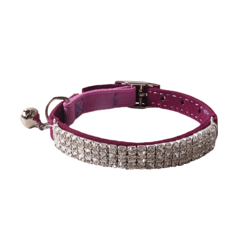 Cat collar with elastic buckle in six colour options measuring 1.0cm wide by 28cm long