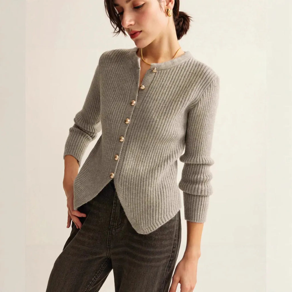 Yuan collar cardigan sweater in silver and red colours with Japanese-Korean casual styling