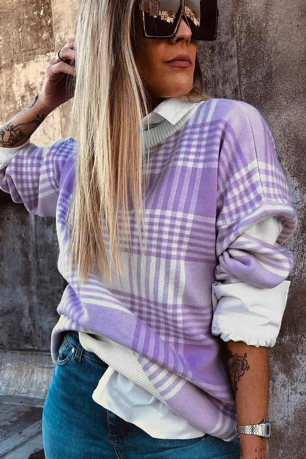 Women's loose lilac plaid print sweater with ribbed trim and long sleeves