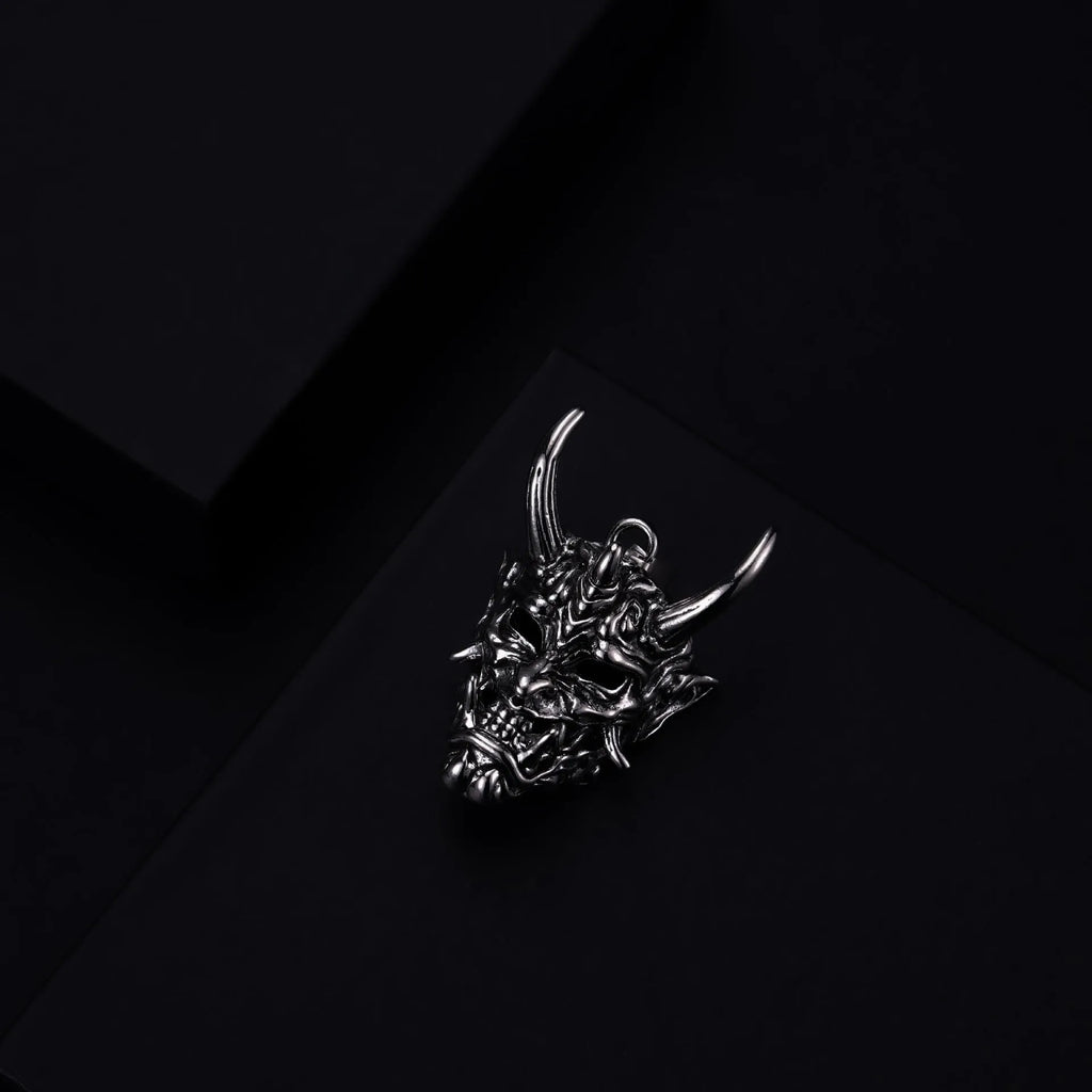 Silver men's vintage necklace with a detailed 40mm zinc alloy pendant on a chain.