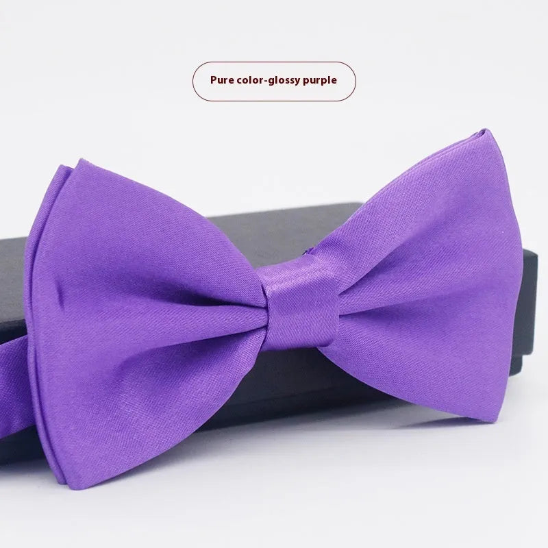 Flat head style bow tie in small plaid pattern measuring 12x6cm for formal wedding and business wear