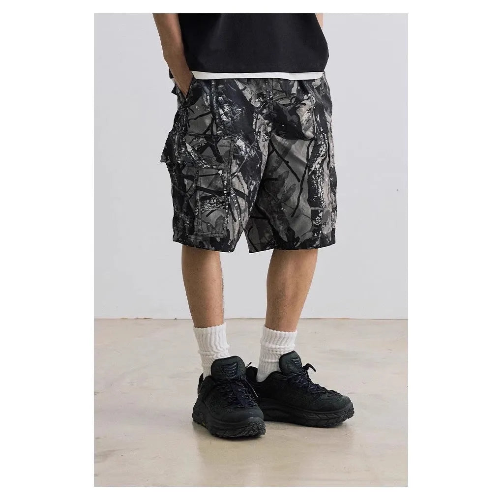Loose straight-leg denim shorts with micro-elastic waistband in black and army green colour options