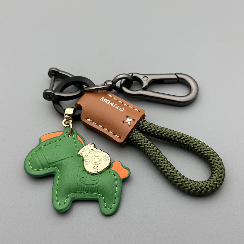 Handmade cowhide car key ring pendant with zinc alloy pony buckle and flanelle rope cord in multiple colour options