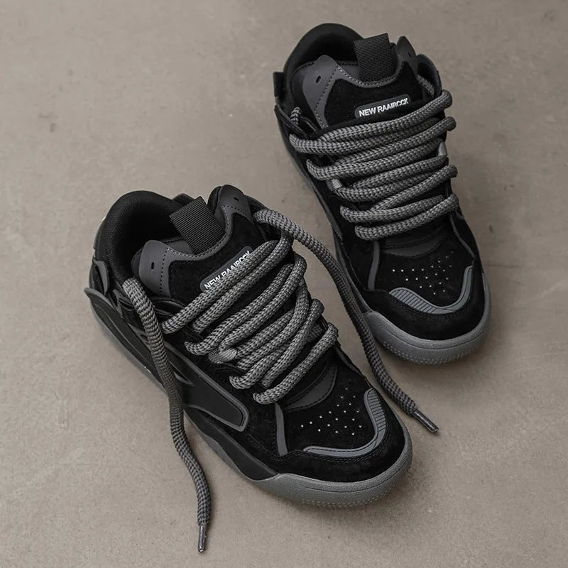 Niche couple heightened sneakers in black with low heel and front lace-up design