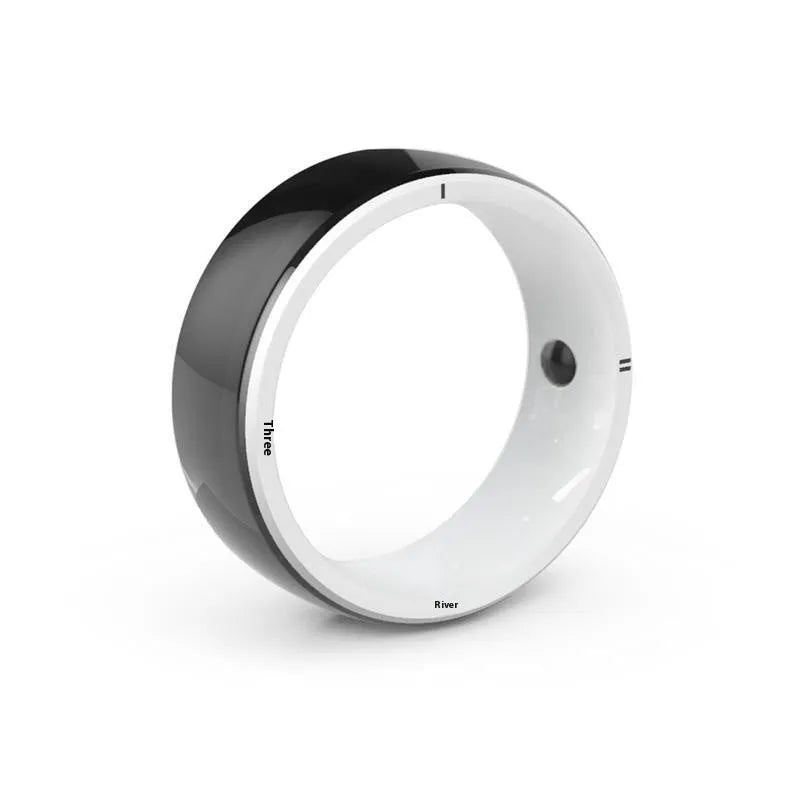 R5 smart ring watch with round screen Bluetooth blood pressure detection in hand