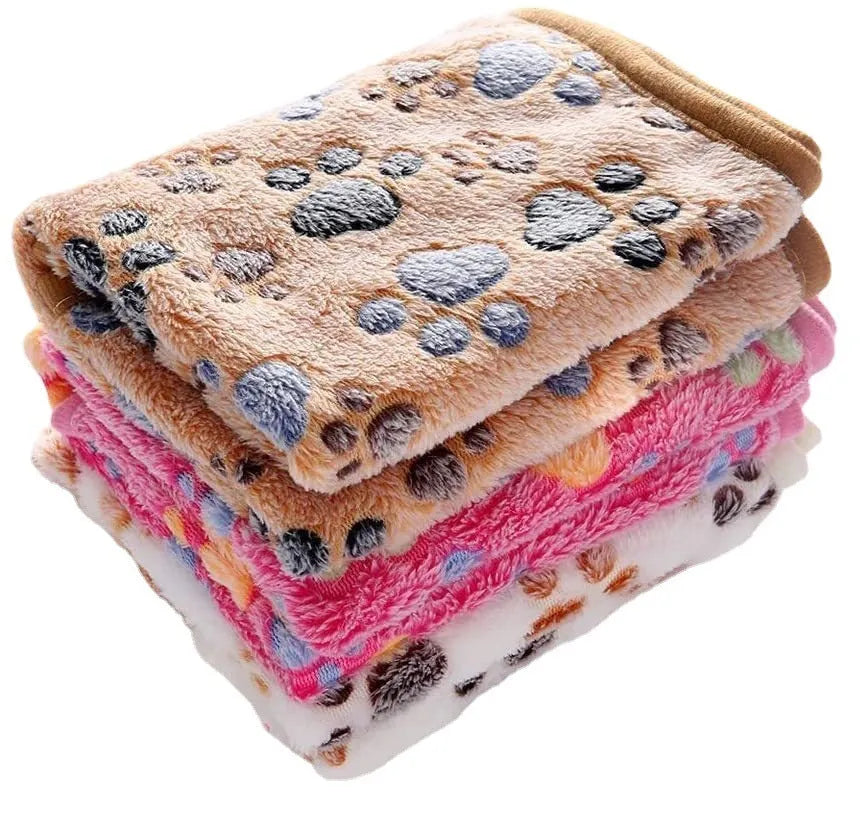 Coral fleece pet blanket with dog's paw pattern in multiple colours and sizes for dogs