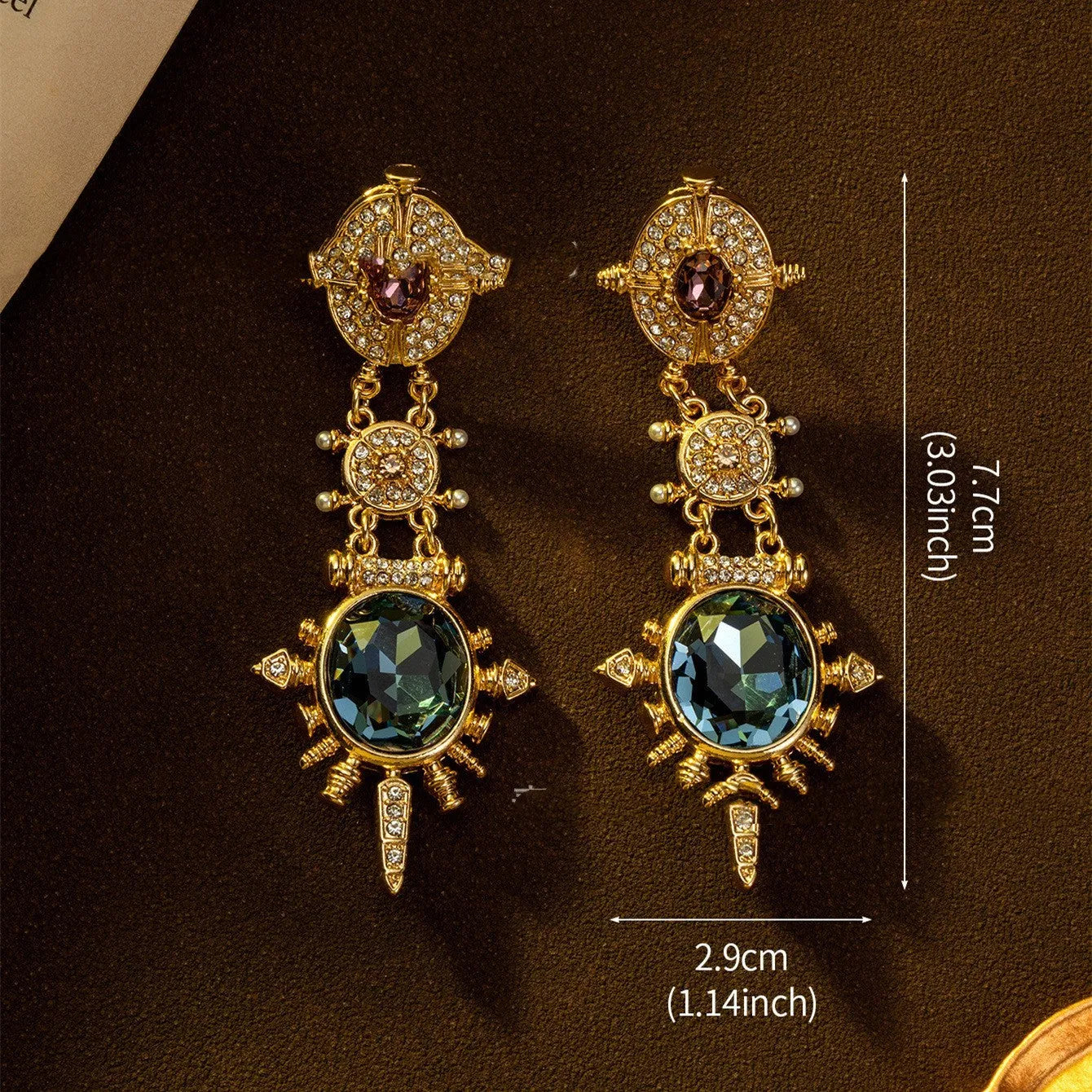 Gold geometric retro stud earrings with round design elements and diamond-treated alloy construction