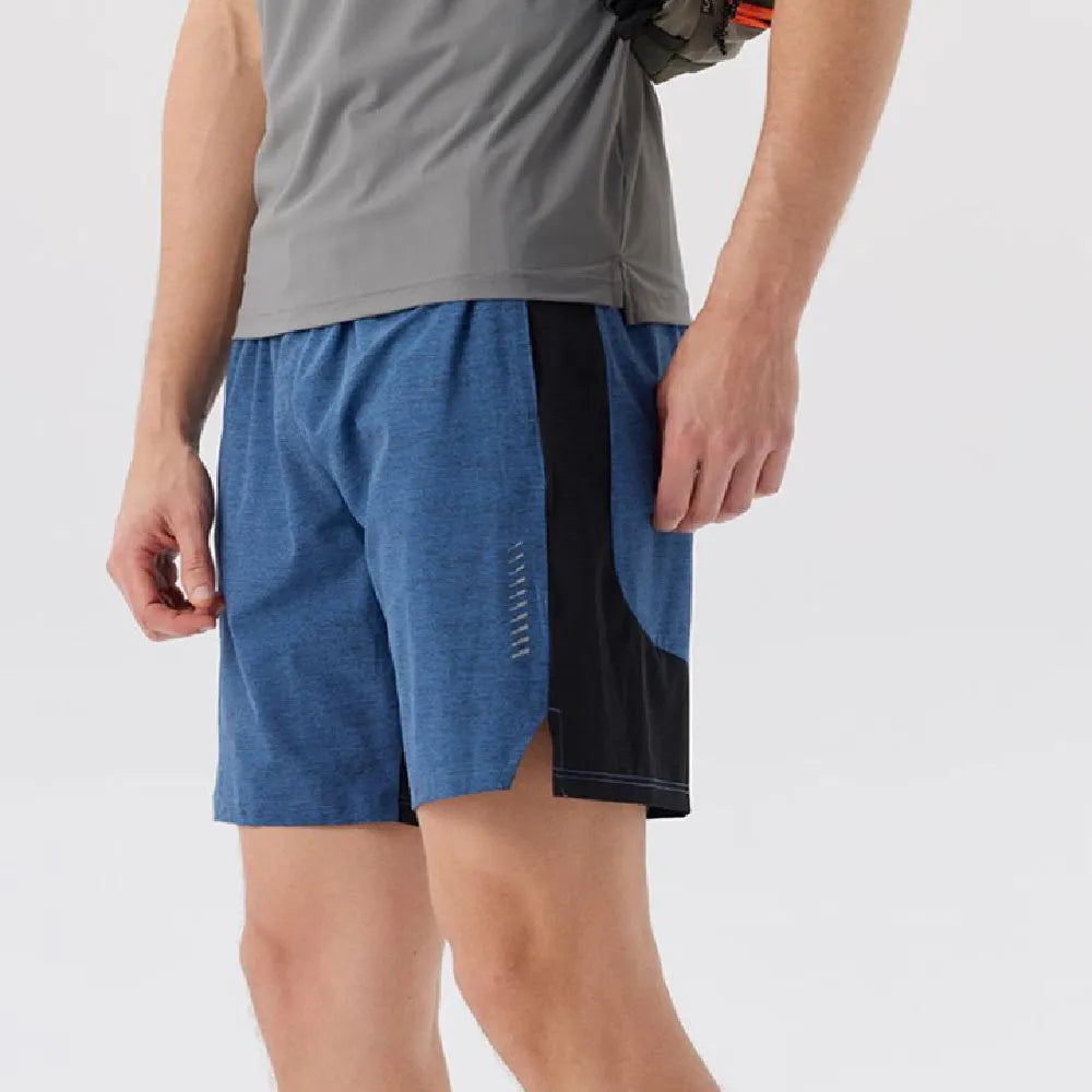 Men's forest green casual shorts with five-point seam construction and mid-waist fit