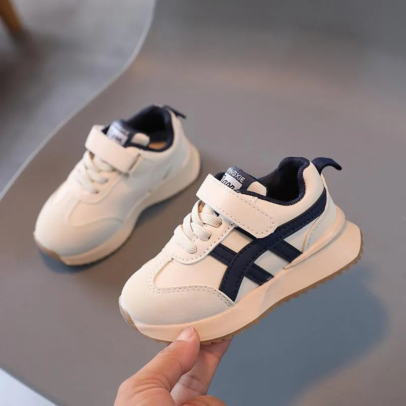 Children's solid colour sneakers with Velcro fastening in white, beige, or khaki options