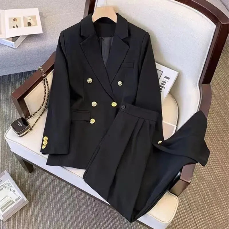 Women's loose fit black polyester blouse with regular sleeves and a slimming silhouette