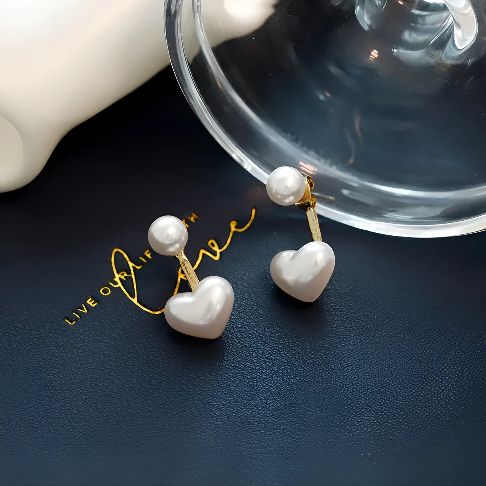 Heart-shaped alloy stud earrings for women with artificial gem inlay, Korean style.