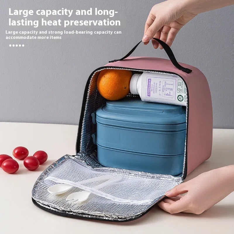 Large insulated lunch box bag in textured cloth with modern simplicity style