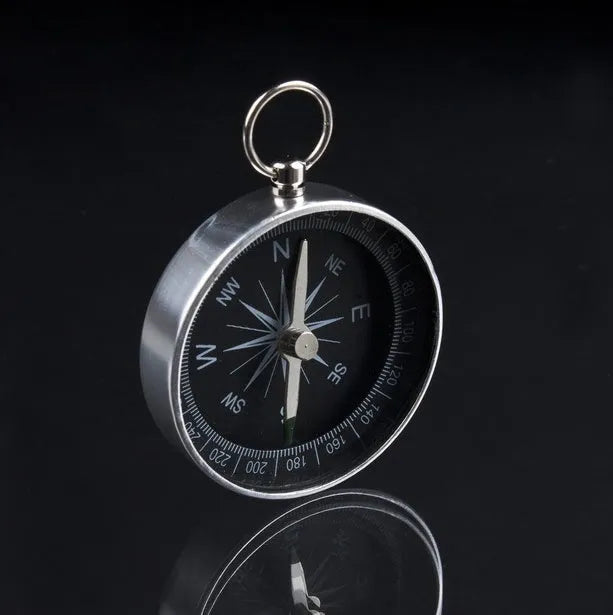 Silver metal compass with aluminium shell, 45 mm diameter, clear dial for magnetic navigation