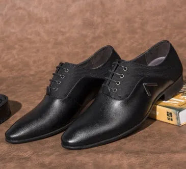 Men's Oxford shoes in artificial PU leather with rubber sole, shown in available colours