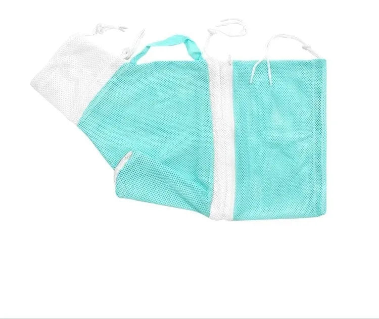 Five-generation cat grooming wash bag in grey and white colour with detachable design