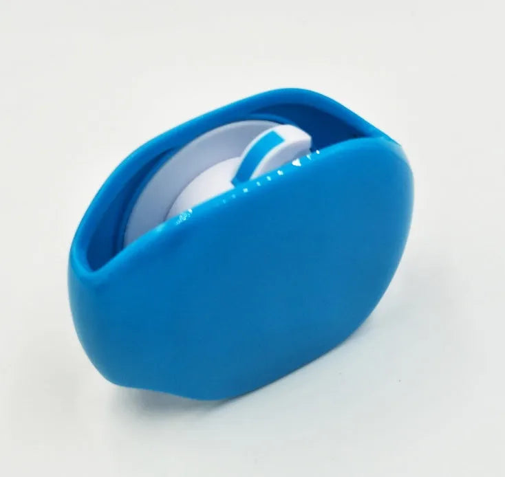 Automatic earphone cable winder retractor in a compact plastic case.