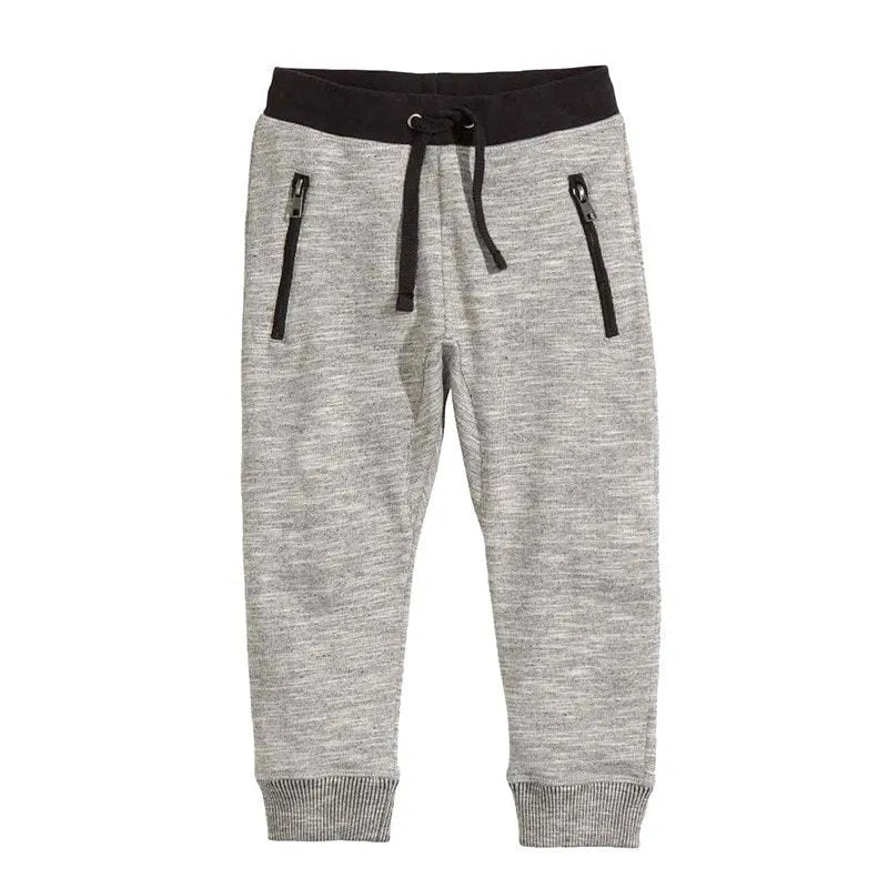 Boys cotton two-piece clothing set with letter print T-shirt and trousers for ages 3-7