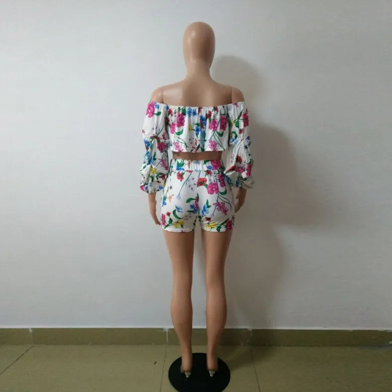 Women's multicolour digital print two-piece suit with pile sleeves on short top and coordinating shorts
