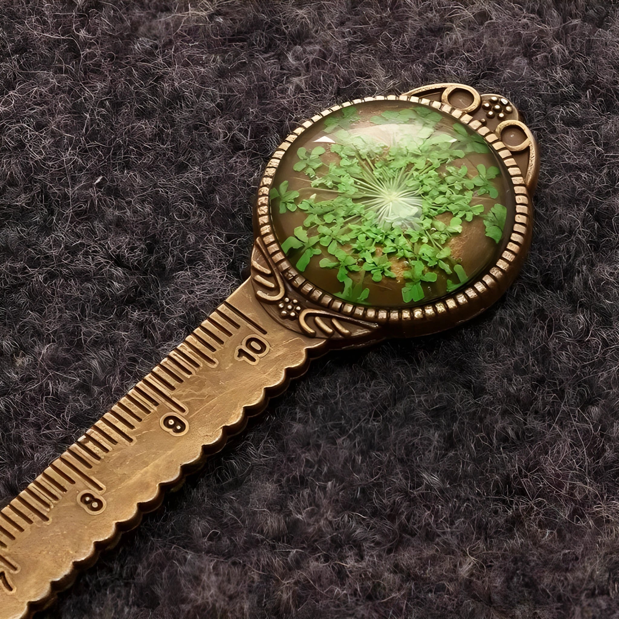 Handmade dry flower gypsophila ruler bookmark with dried flowers measuring 12cm length