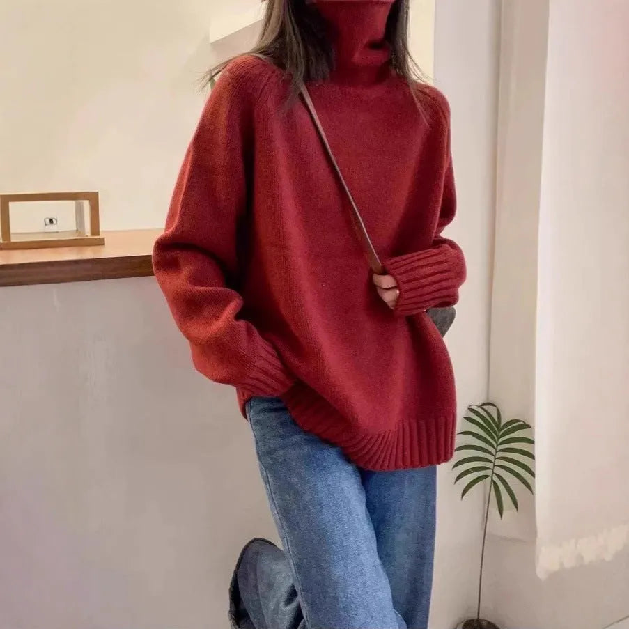 Women's loose turtleneck sweater with thick curling pile collar in mesh fabric
