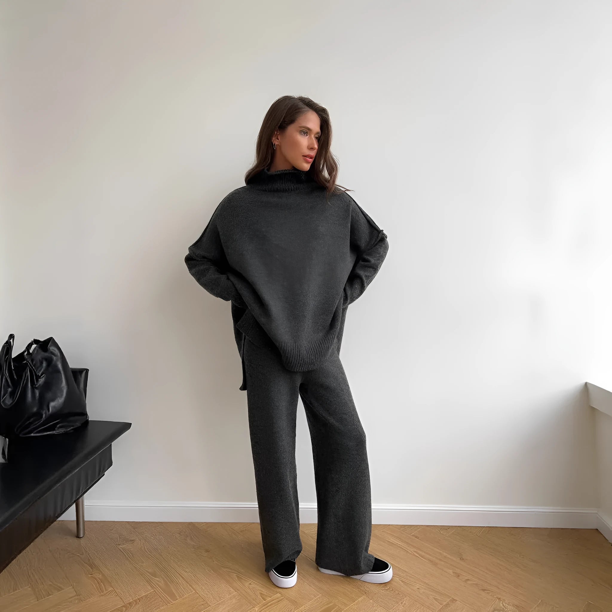 Women's side-slit sweater and trousers suit in acrylic fabric, free size fit