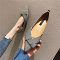 Women's pointed shallow mouth single shoes with flat heels in red or black colours