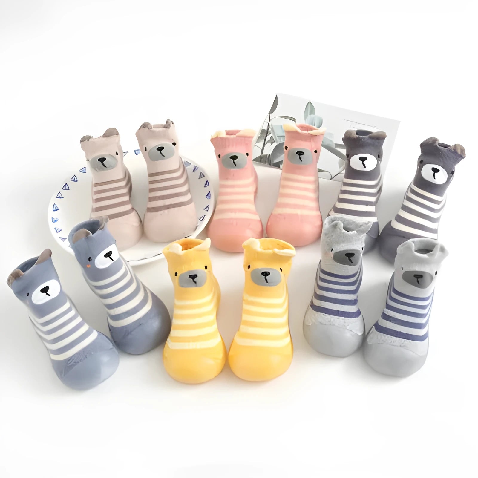 Cartoon embroidery toddler indoor shoes in cotton with non-slip sole for boys and girls
