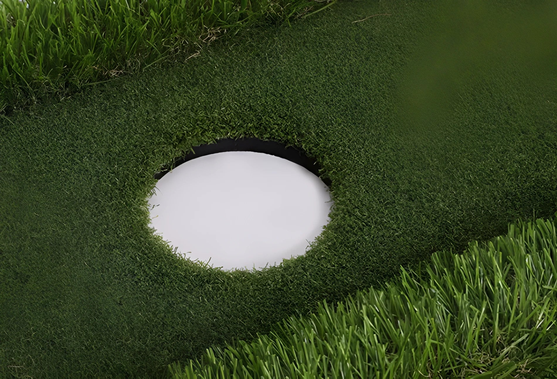 Green golf training mat with PP grass surface on a high elastic EVA base, shown in a customisable size.