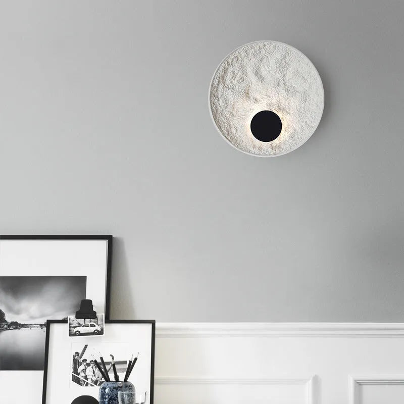 White iron wall lamp in modern simple style, showing 300mm and 500mm size options