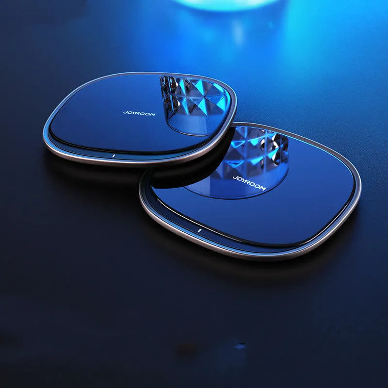 15W wireless charger with zinc alloy body and glass top in black or white