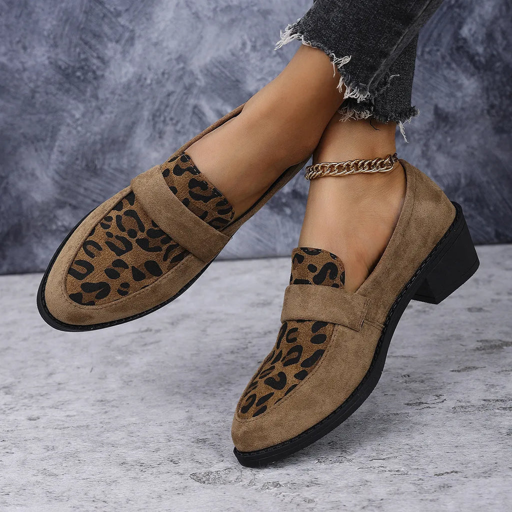 Women's leopard print suede slip-on shoe with chunky heel and pointed toe in pink colour
