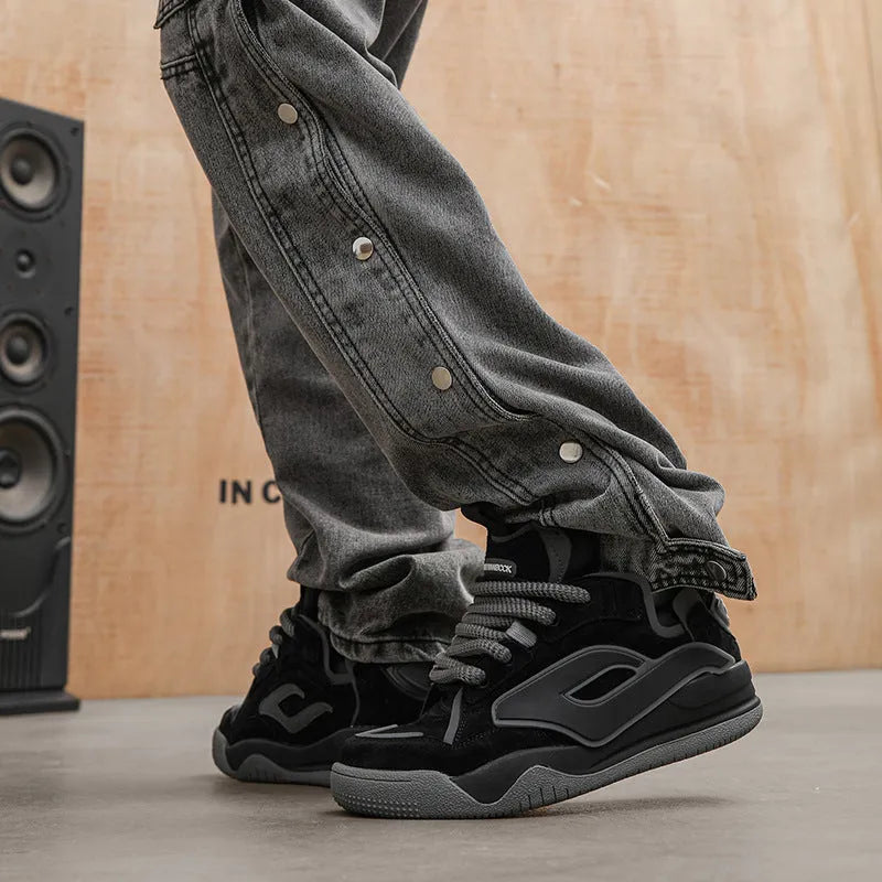 Niche couple heightened sneakers in black with low heel and front lace-up design