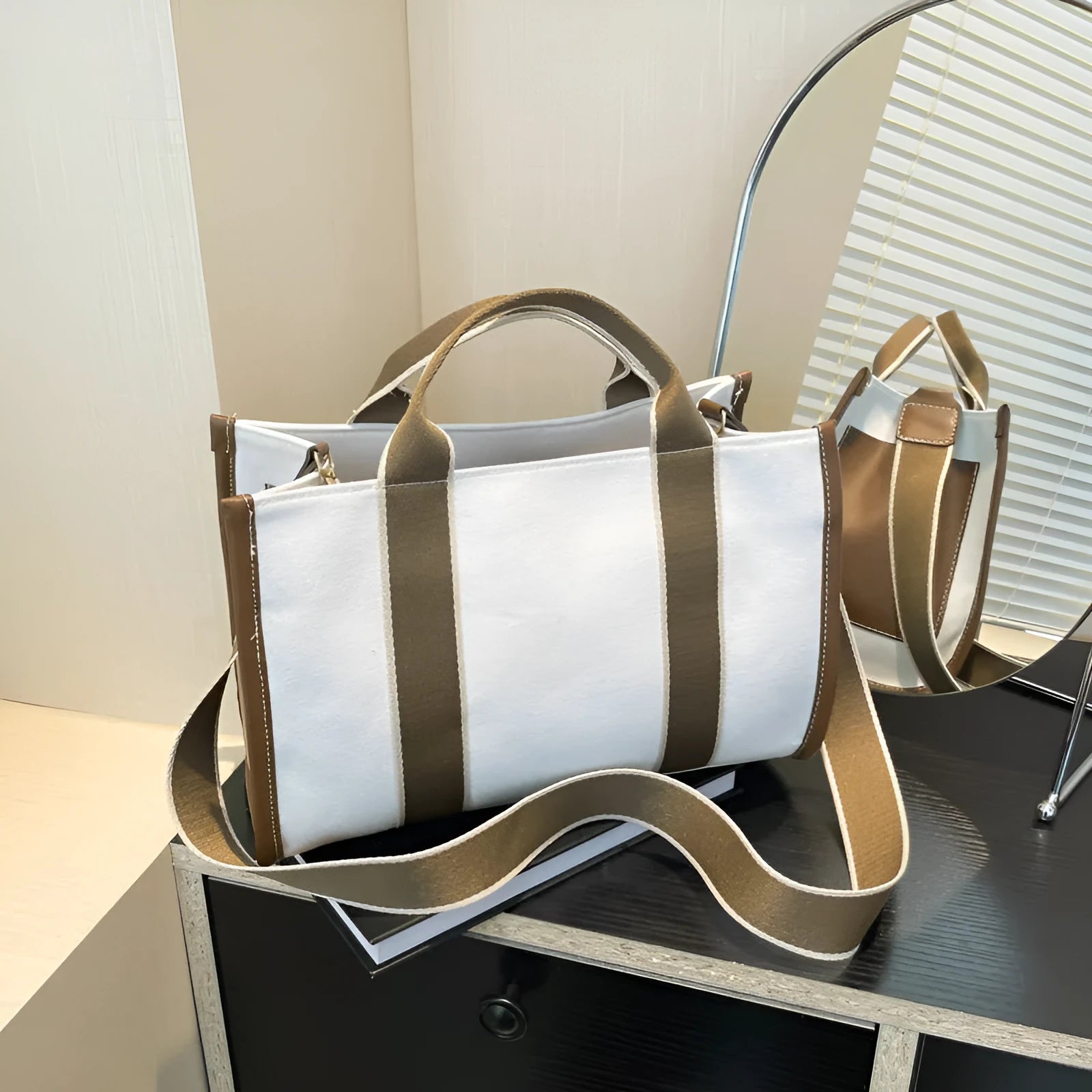 Canvas tote bag for women Korean style large capacity horizontal square shoulder bag in black with spliced design and open pocket