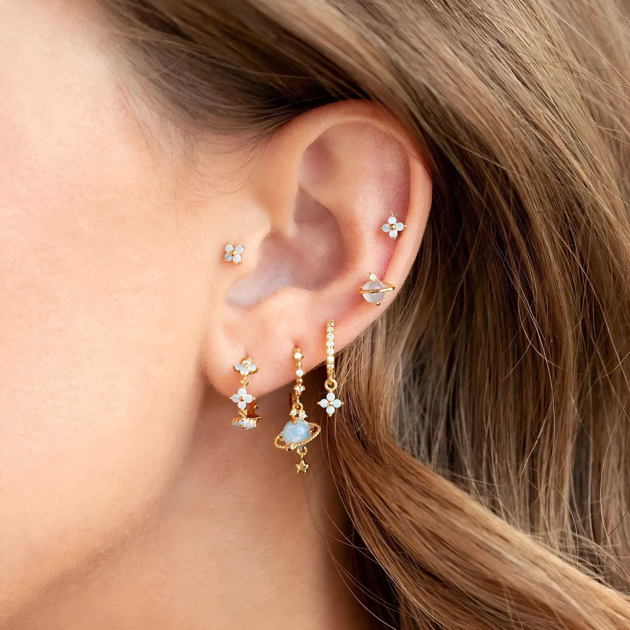 Gold and silver flower stud earrings with a central zircon mosaic, Japanese Korean sweet girl style.