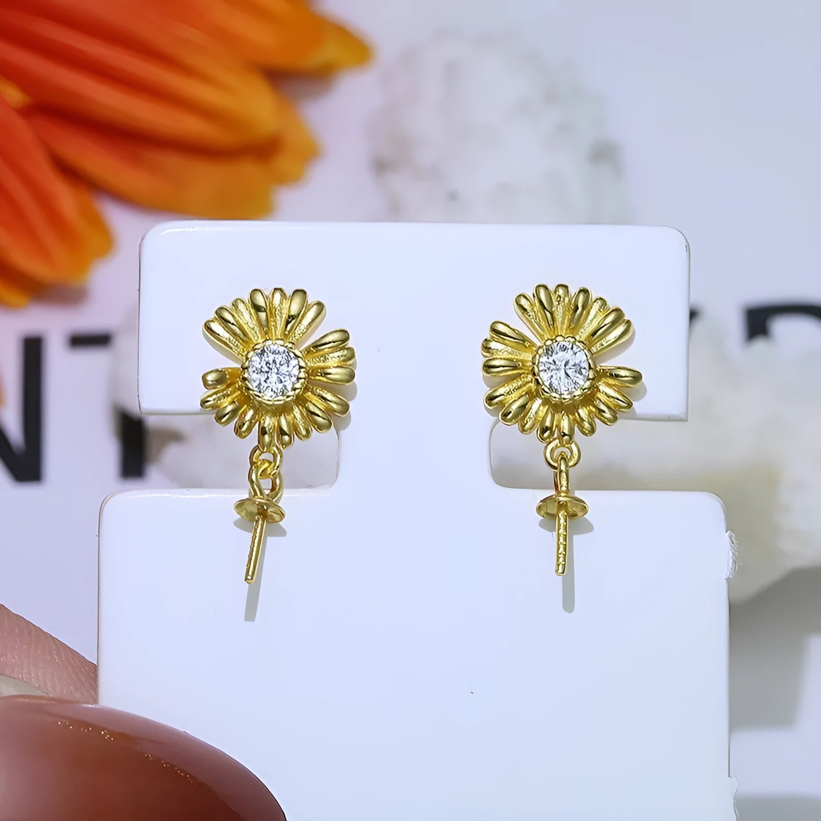 Baroque S925 sterling silver flower earrings with ring holder function in gold or silver finish