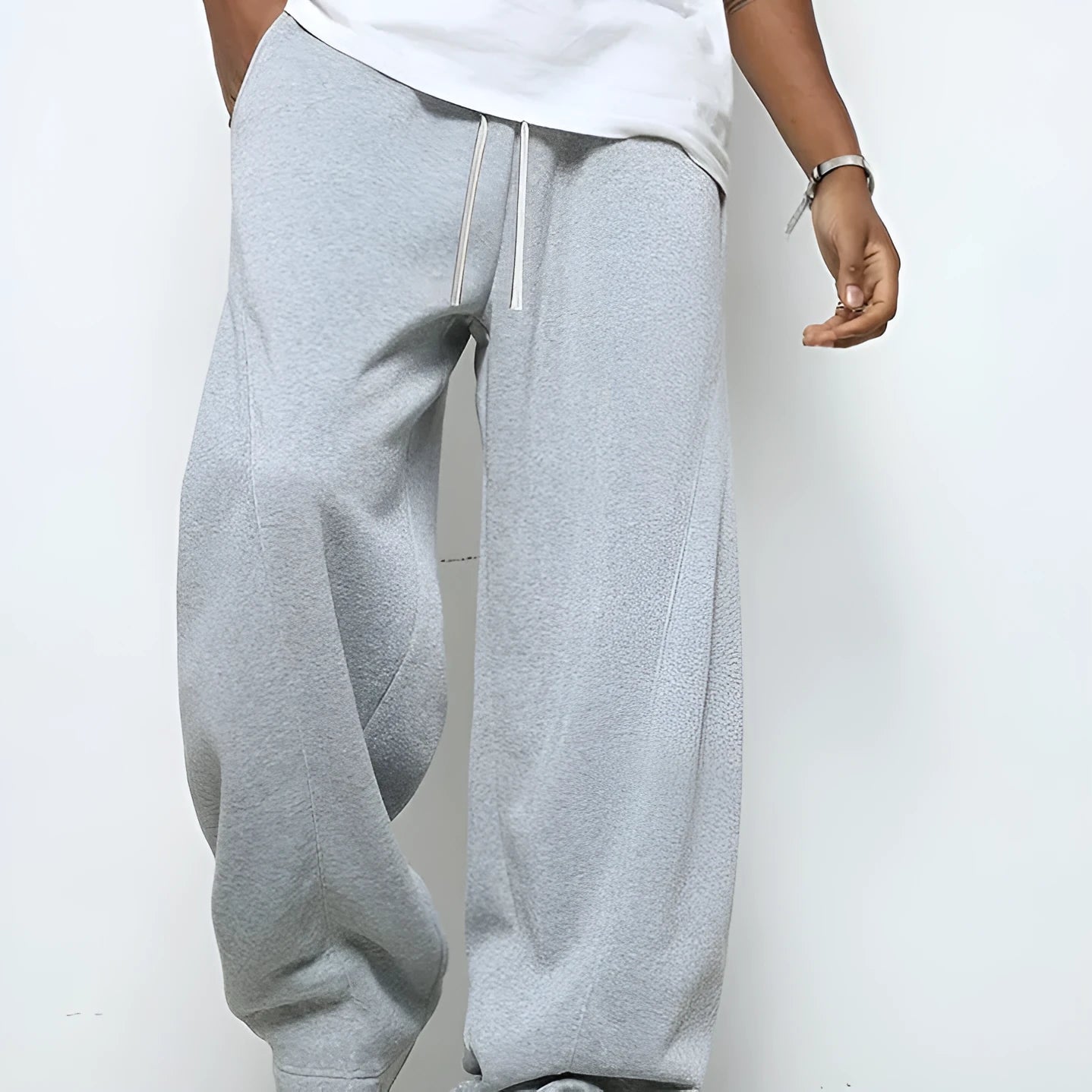 Men's straight leg casual trousers in polyester with micro-elastic waistband in three colour options