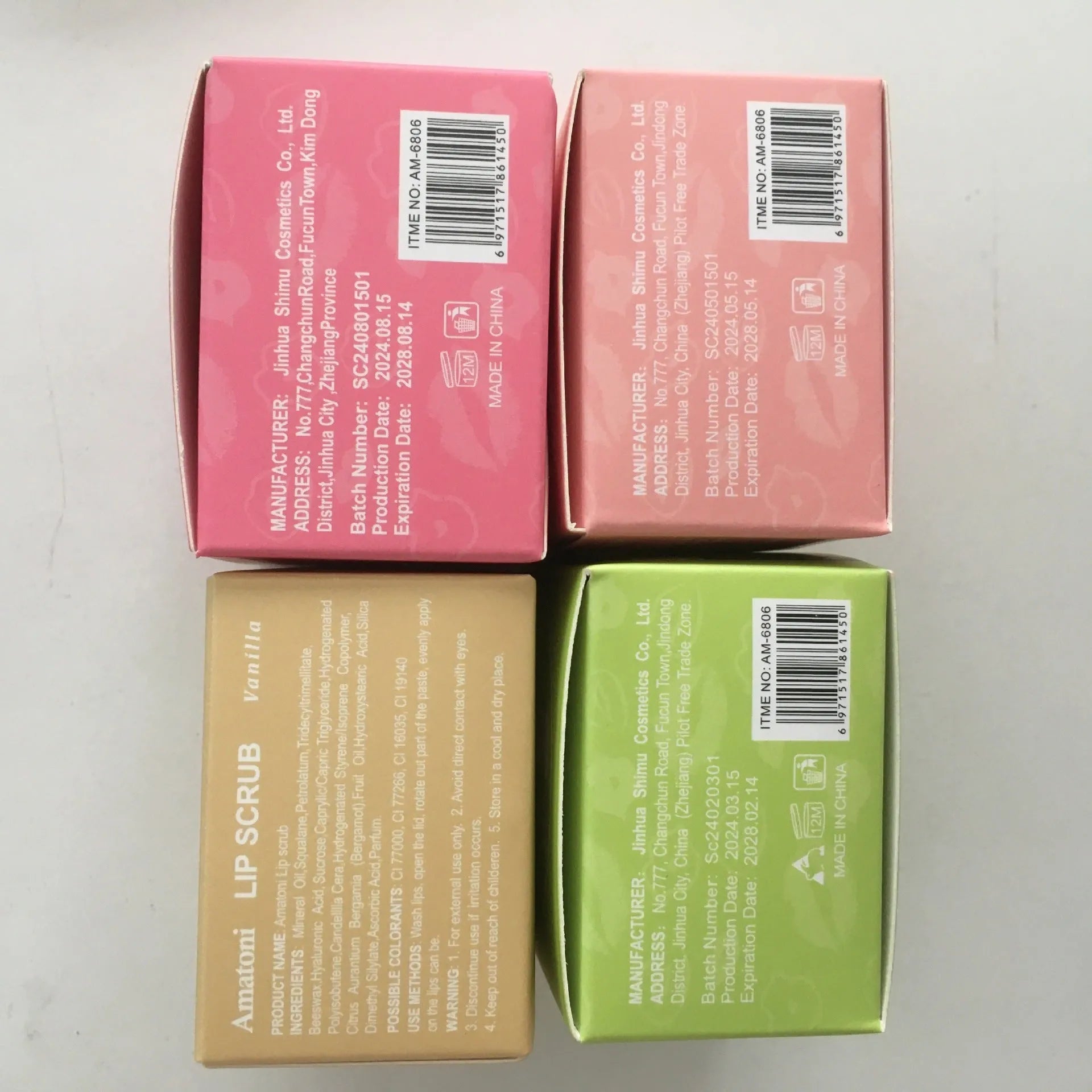 Amatoni fruit flavour lip scrub cream tube in 30g size with exfoliating and moisturising action.
