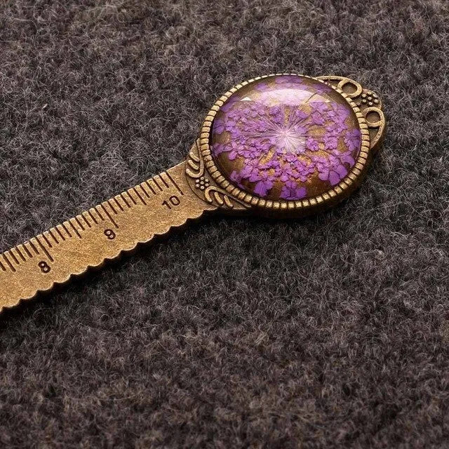 Handmade dry flower gypsophila ruler bookmark with dried flowers measuring 12cm length