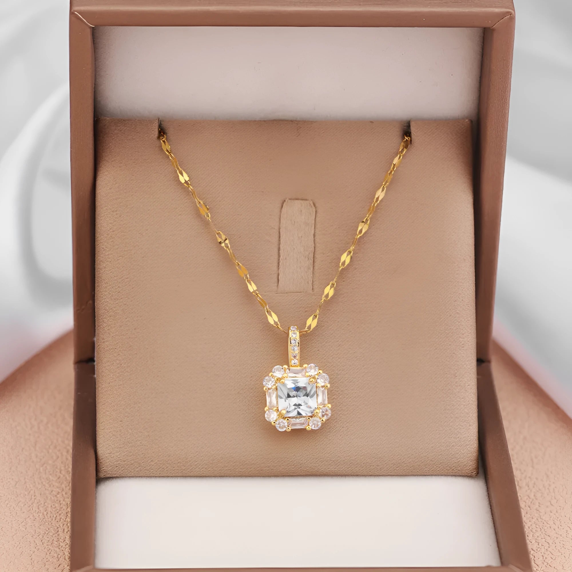 Gold titanium steel clavicle necklace with geometric zircon pendant and water wave chain