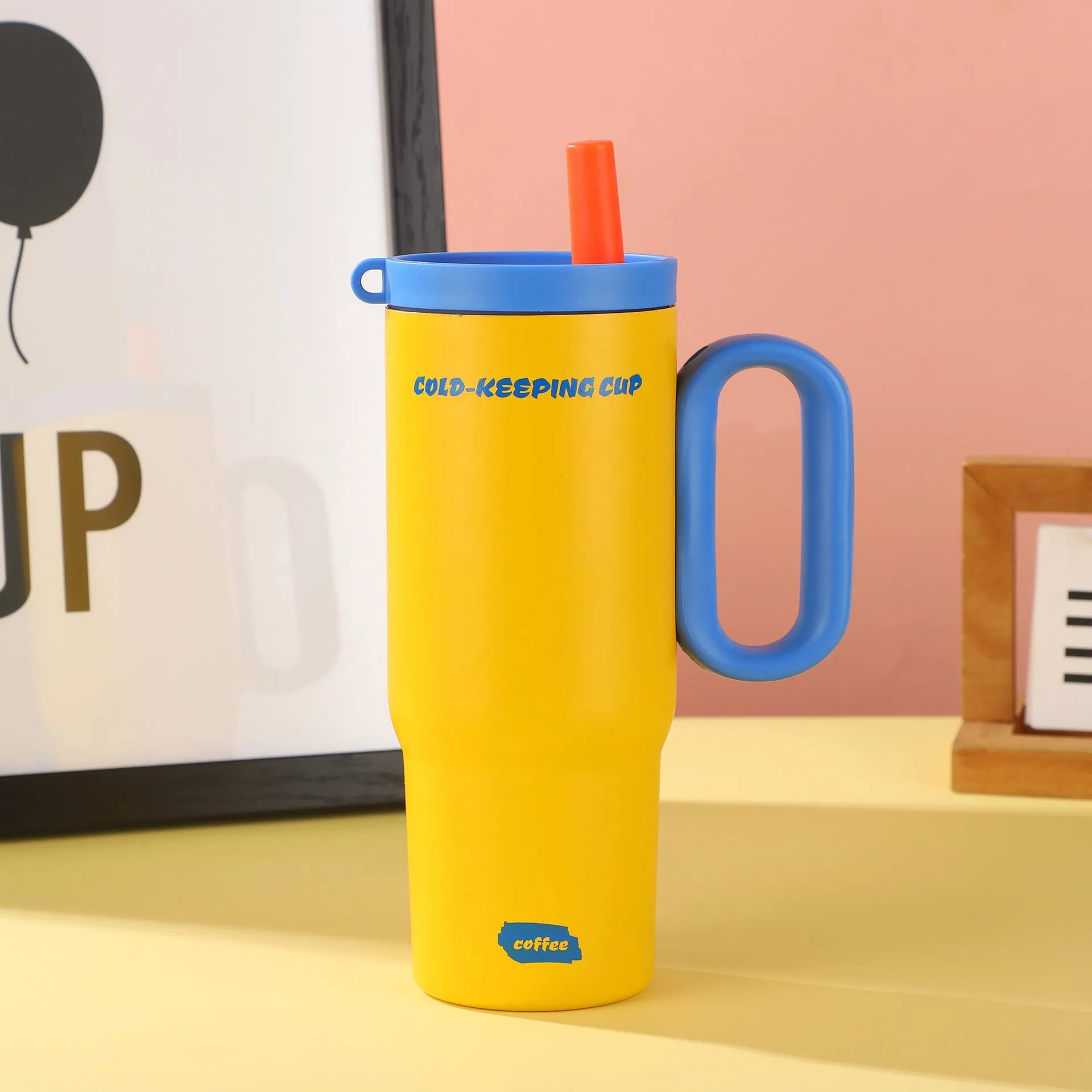 Large capacity insulated straw cup with handle in multiple colour options for DIY drinks