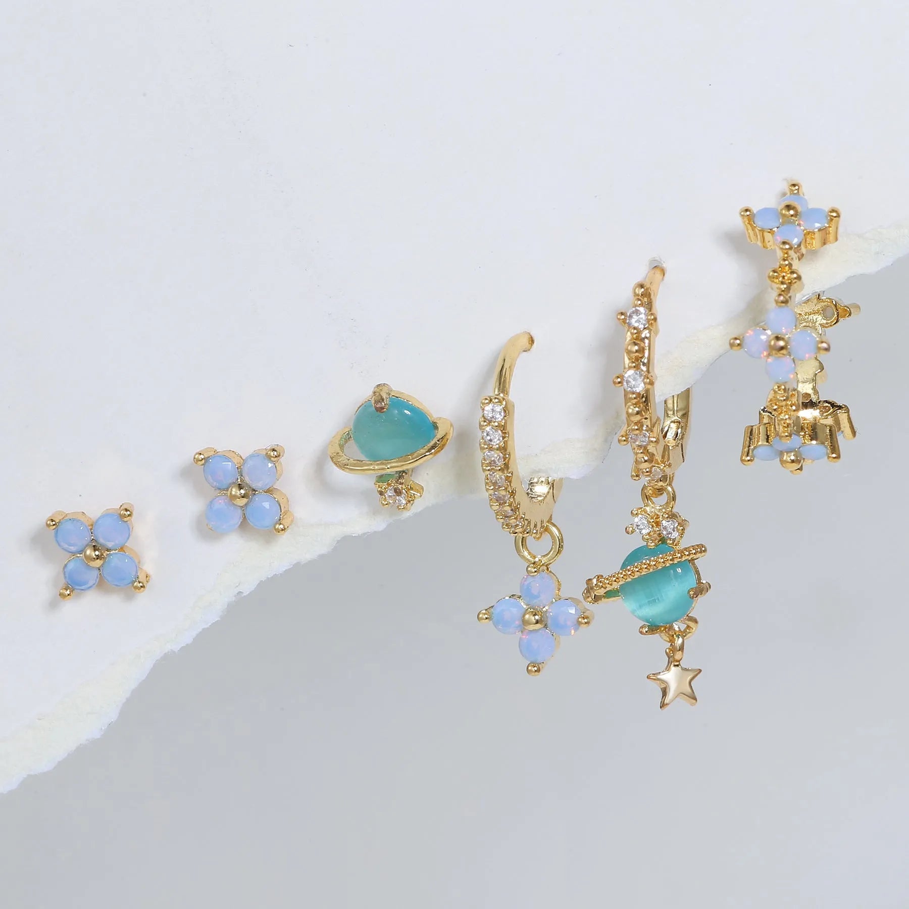 Gold and silver flower stud earrings with a central zircon mosaic, Japanese Korean sweet girl style.