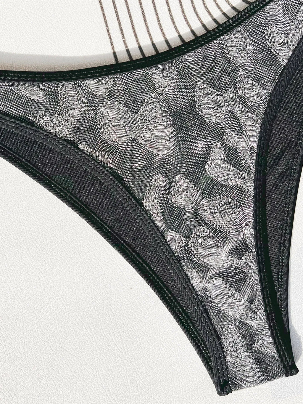 Black ladies polyester bikini with adjustable straps for swimming