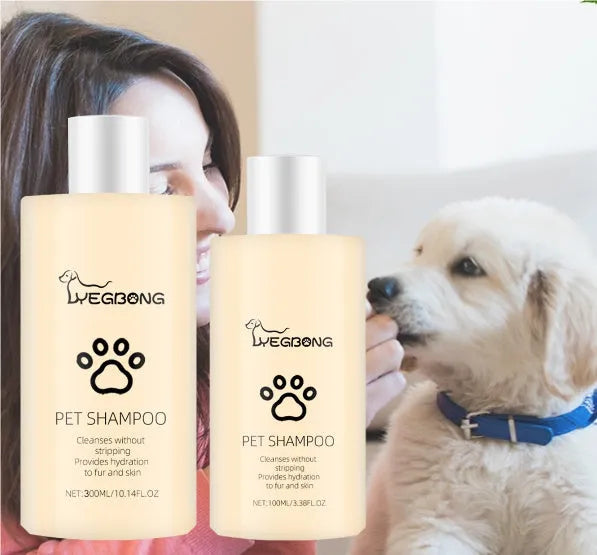 Pet shampoo bottle for cats and dogs in 100ml and 300ml sizes with mild cleaning formula