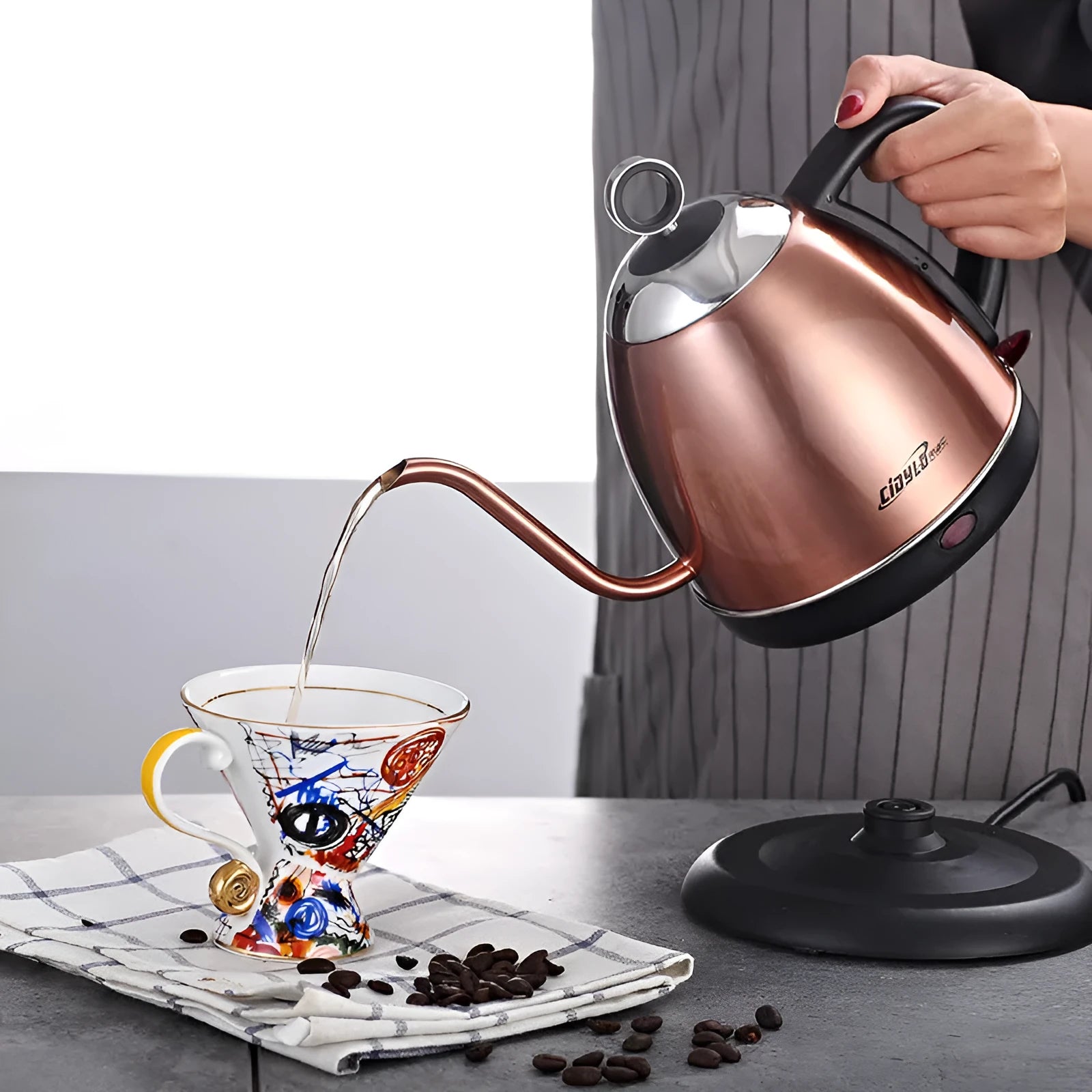 Automatic temperature control stainless steel kettle in gold, white or yellow with touch controls