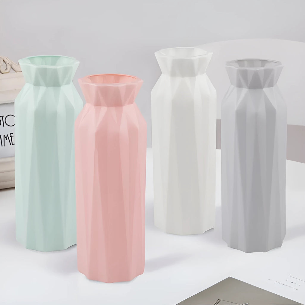 Drop-resistant melamine plastic vase in grey, green, pink, or white with 7.2cm base diameter