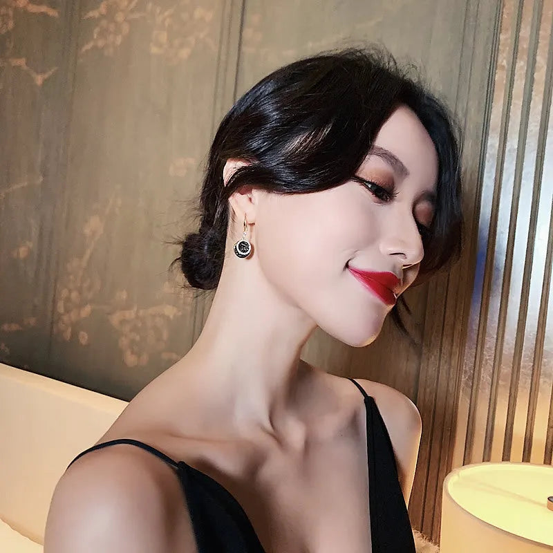 Black geometric alloy earrings with 3.6cm length and retro Hong Kong style design