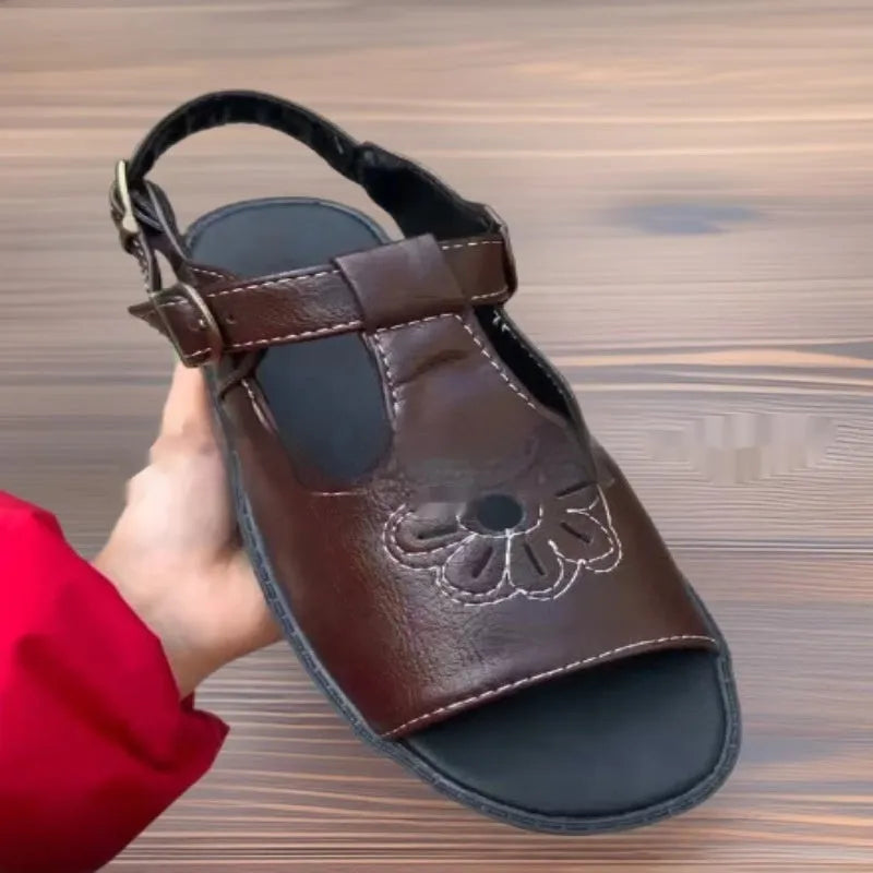 Men's black embroidered floral beach sandals with flat heel on PU upper