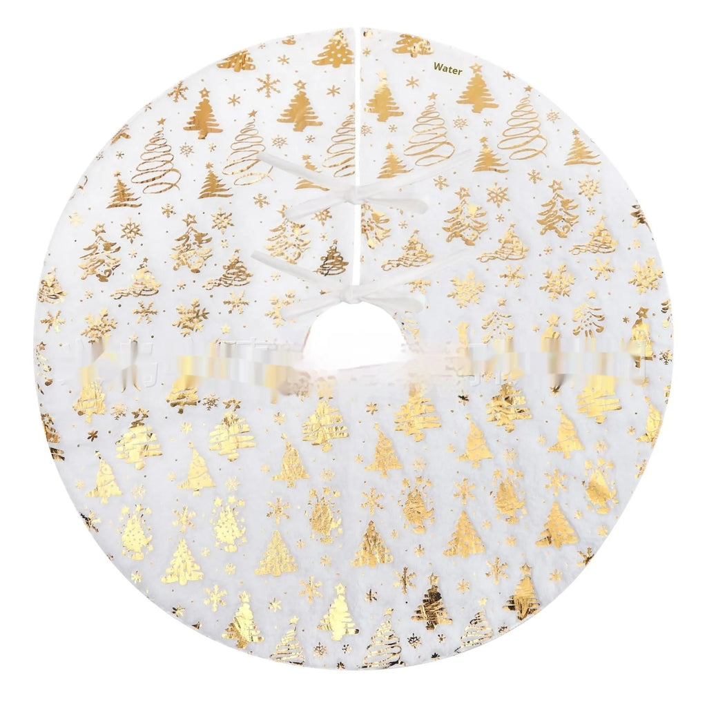 Plush Christmas tree decorative rug in multiple sizes with hand-tufted festive designs