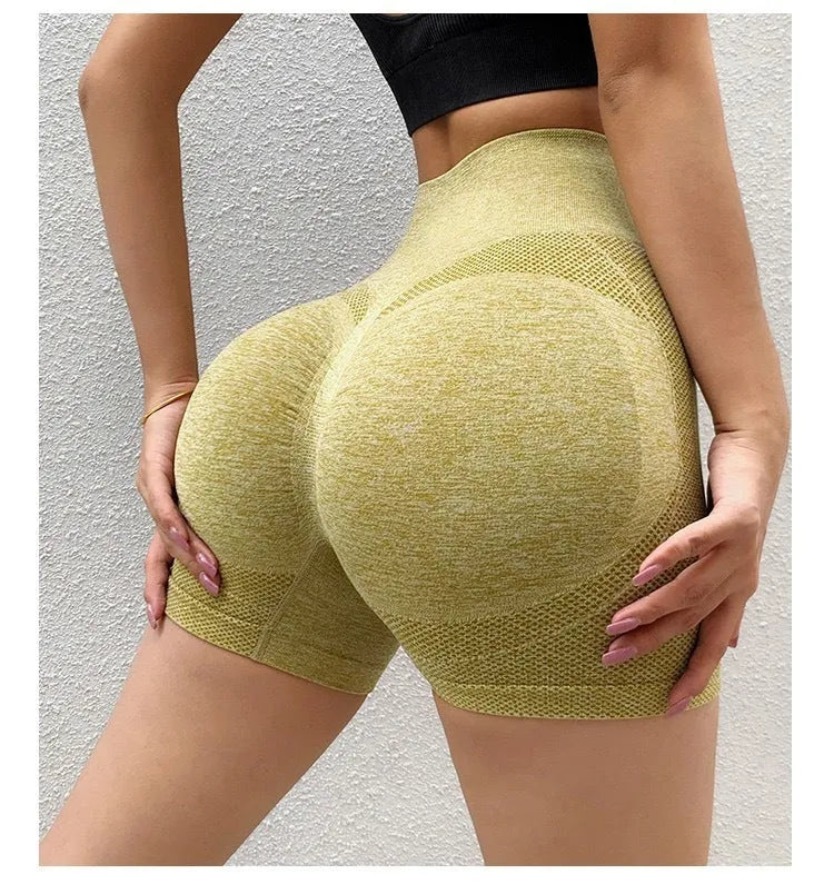 Women's seamless yoga shorts in quick-dry nylon fabric for fitness training, available in multiple colours