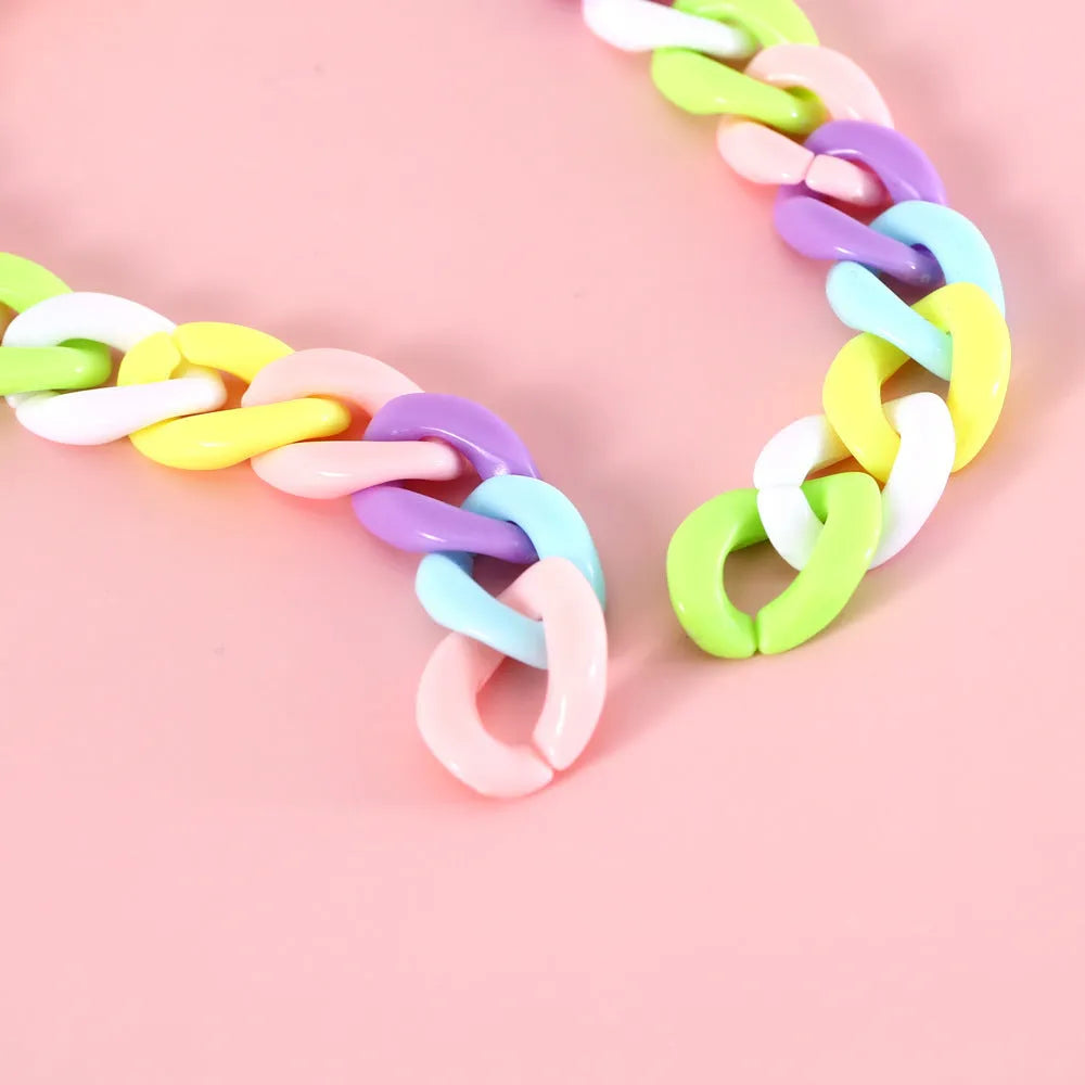 Plastic pet collar in macaron candy colours with adjustable S and M sizes for cats dogs rabbits